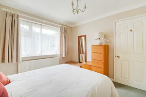Burlington Grove Dore